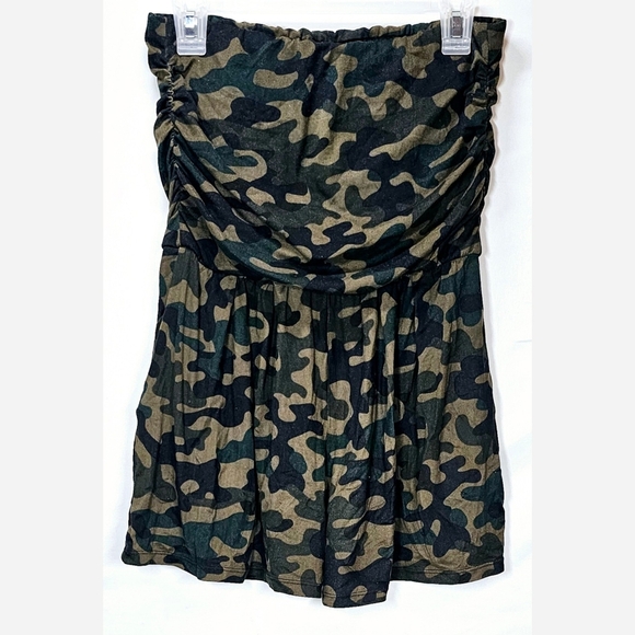 Large Camio Shorts Romper - Picture 2 of 2